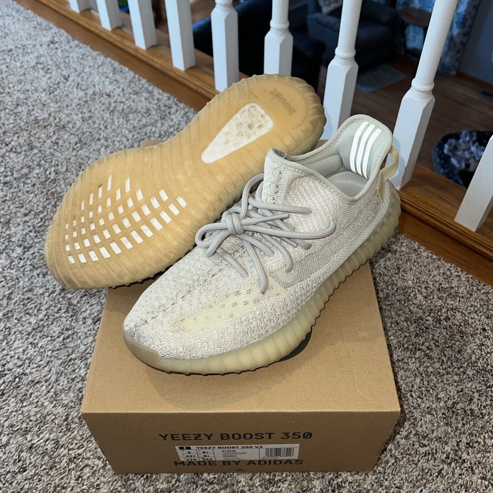 Yeezy 350 V2 Light
